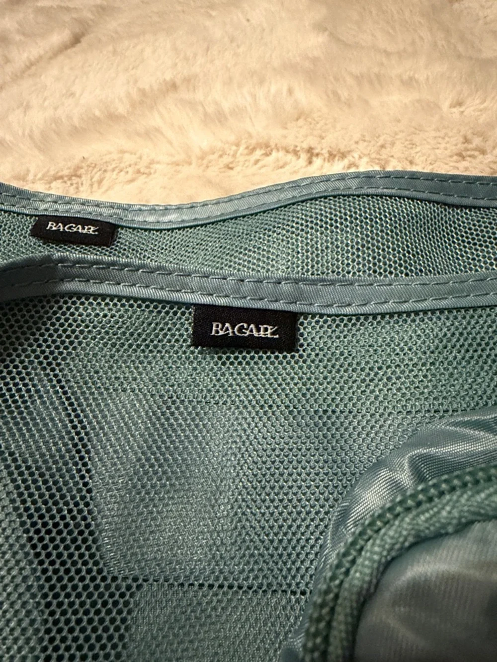 Bagar teal packing